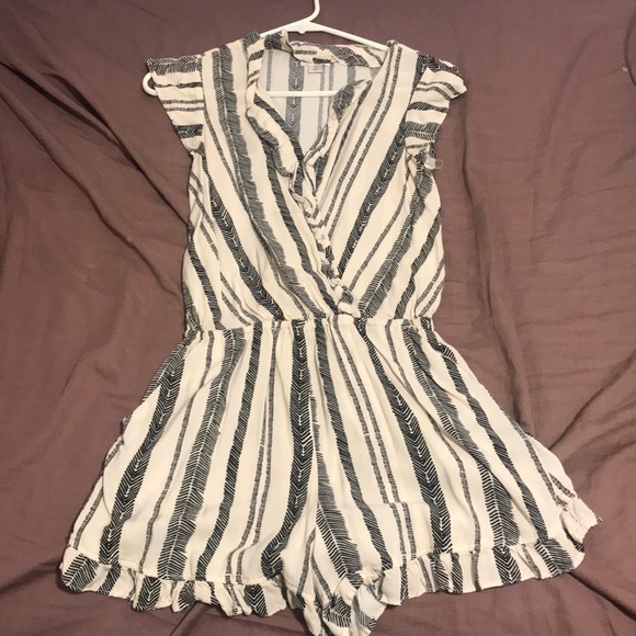 Romper - Picture 1 of 2